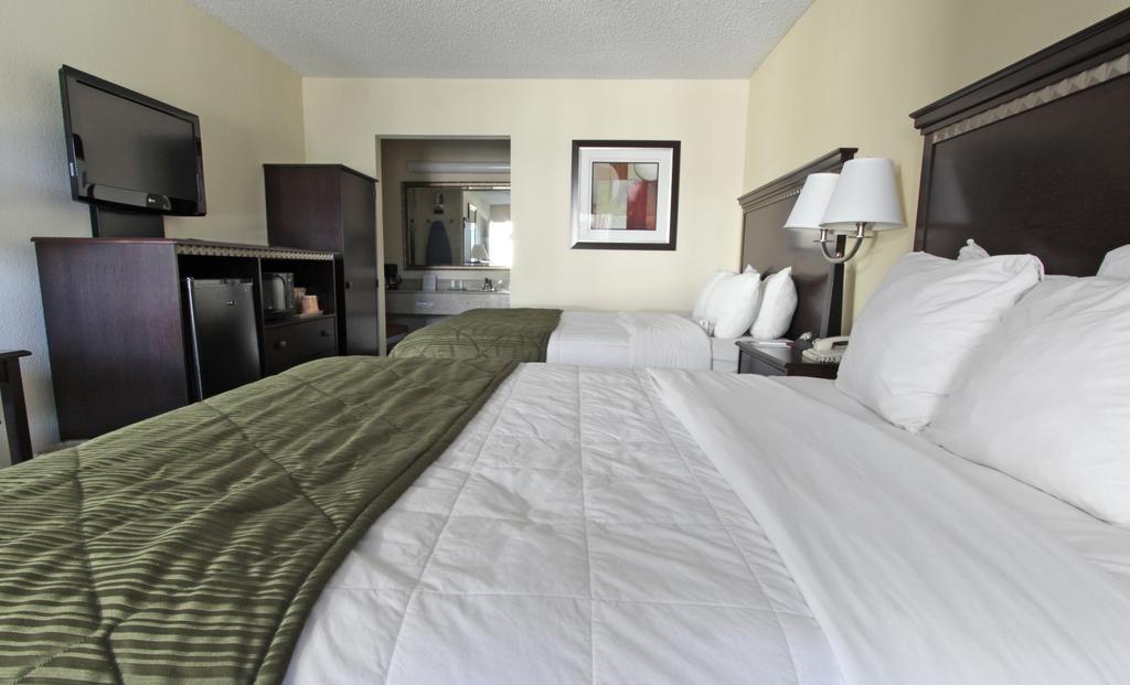 Quality Inn & Suites Greenville - Haywood Mall Εξωτερικό φωτογραφία
