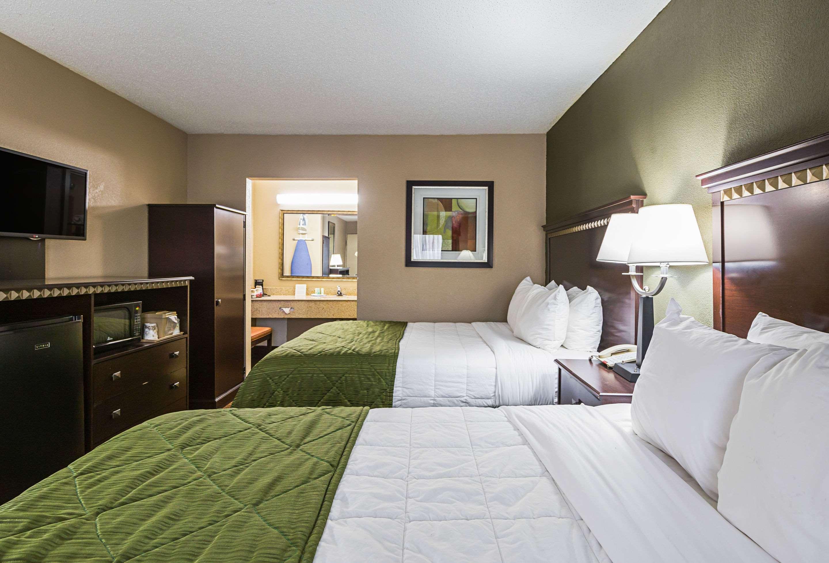 Quality Inn & Suites Greenville - Haywood Mall Εξωτερικό φωτογραφία