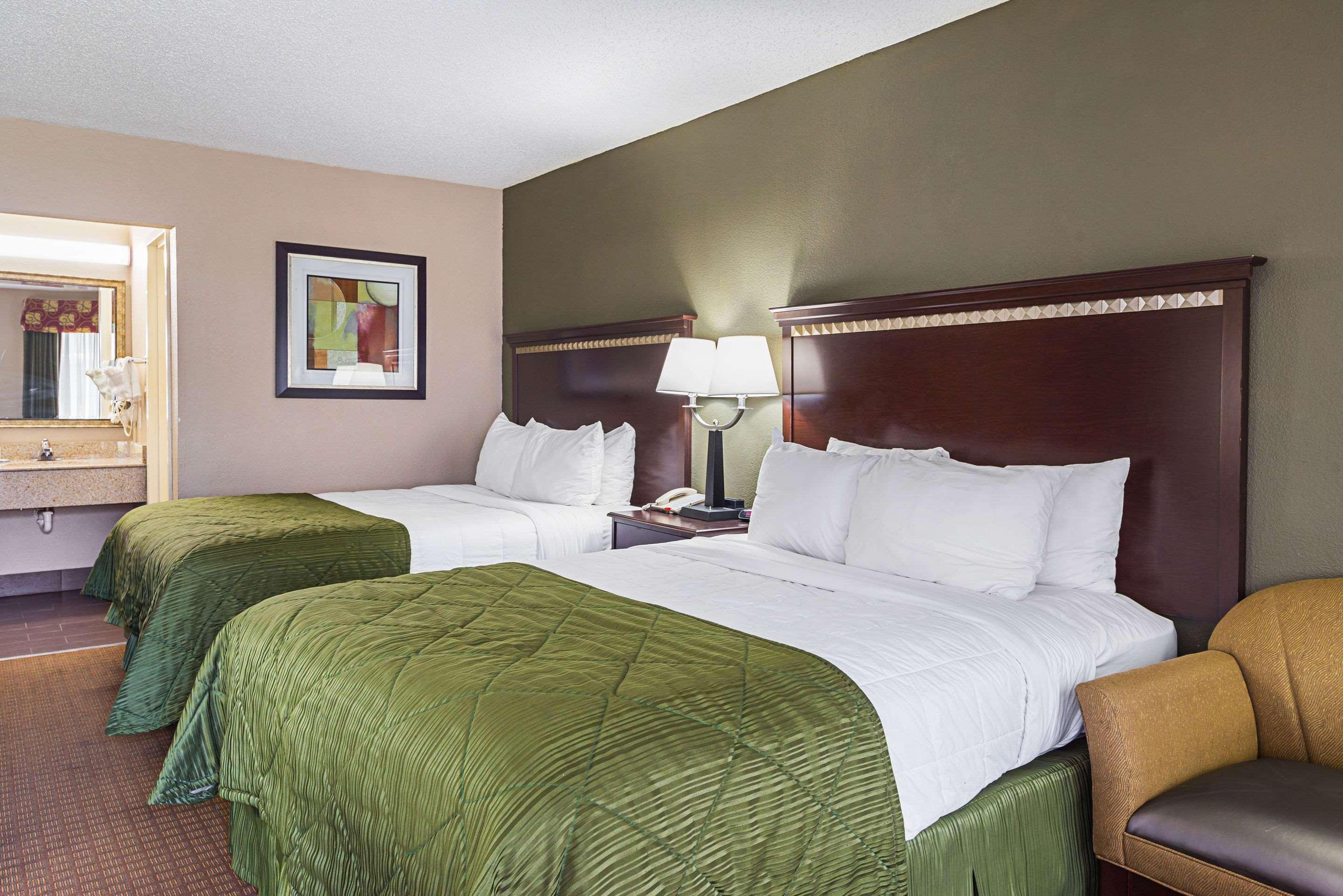 Quality Inn & Suites Greenville - Haywood Mall Εξωτερικό φωτογραφία
