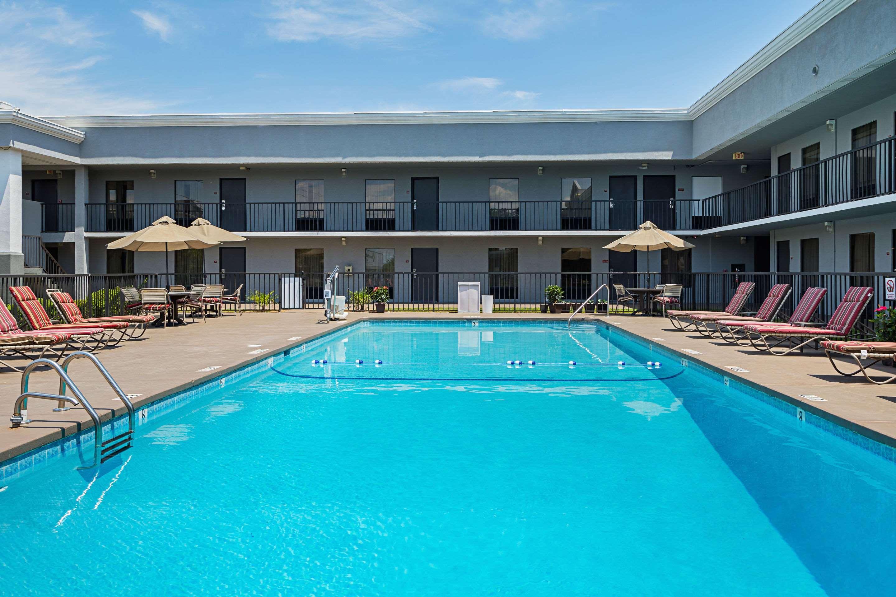 Quality Inn & Suites Greenville - Haywood Mall Εξωτερικό φωτογραφία