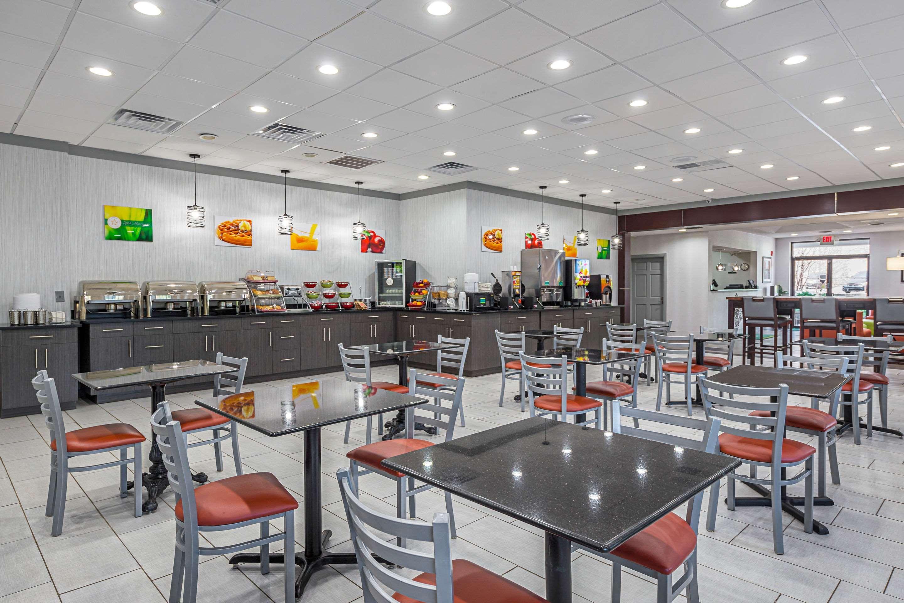 Quality Inn & Suites Greenville - Haywood Mall Εξωτερικό φωτογραφία