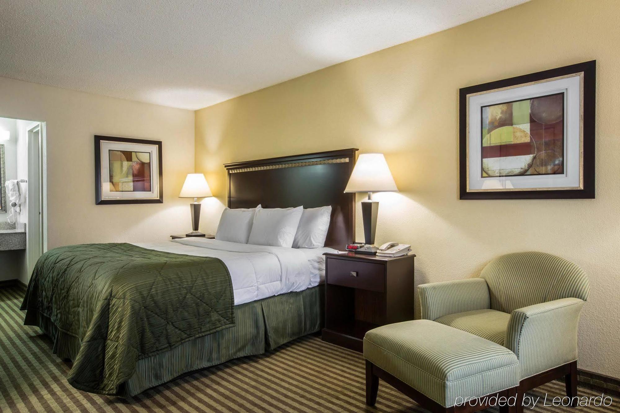 Quality Inn & Suites Greenville - Haywood Mall Εξωτερικό φωτογραφία